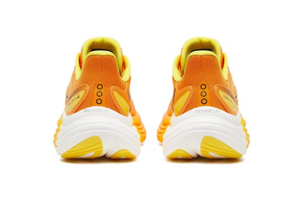 Saucony Triumph 24 SAUCONY | Scarpe Running | S1009971023